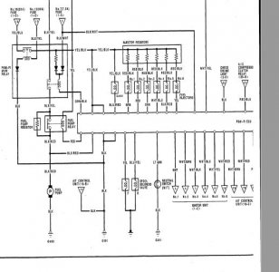 Main relay  and injectors.JPG