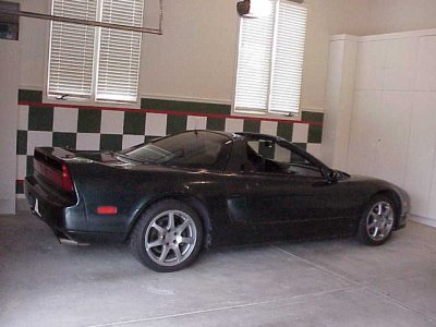 Garage checkered NSX3.jpg