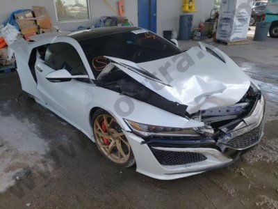 2017-Acura-Nsx-front-right-61219091.jpg