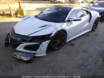 19UNC1B0XHY000120-2017-Acura-Nsx-front-left-23990173.jpg