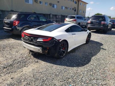 acura-nsx-2017-19unc1b07hy000611-img4.jpg