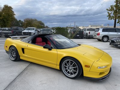 YELLOW NSX.JPG