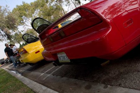 akira3d-8935 Mark (NSX-Ster) and my NSX provide a splash of color.jpg