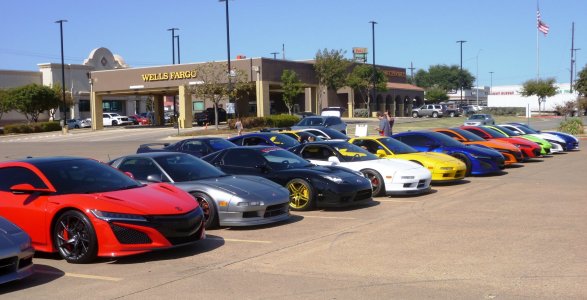 NSXPO 22 NSXs pkd outside Ft Worth Stockyards.JPG