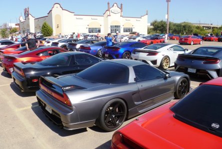 NSXPO 23 NSXs pkd outside Ft Worth Stockyards.JPG