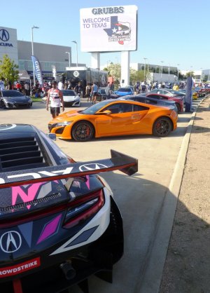 NSXPO 27 Fanatec NSX GT3 Evo and other NSXs at Grubbs Acura.JPG