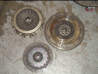 Old Clutch & Flywheel 1 (small).jpg