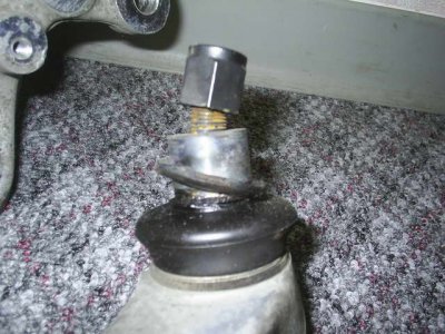 DontPullNsxBallJoints7_resize.JPG