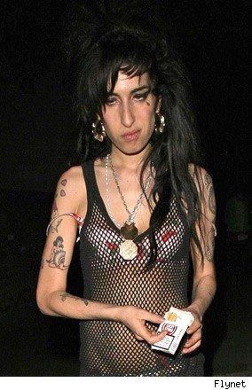 0423_amy_winehouse_flynet.jpg