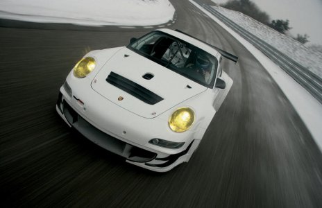 09porschegt3rsr_hi002.jpg