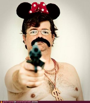 wtf_pics-minnie-gun.jpg