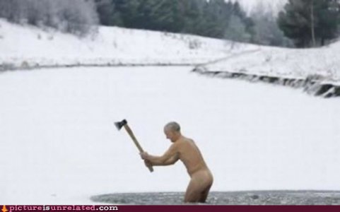 wtf_pics-naked-ice-breaking.jpg