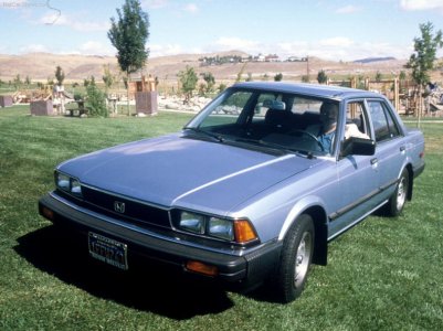 Honda-Accord_1982_800x600_wallpaper_01.jpg