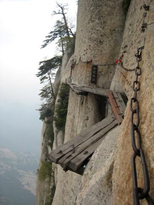 mount-huashan-01.jpg