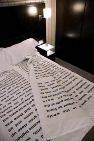 reading-bedsheets-01.jpg