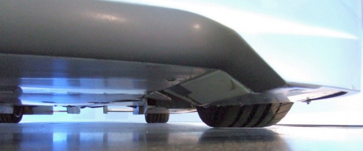 BMW H2R front underbody.jpg