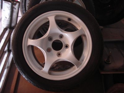 Rims R-edition white.jpg