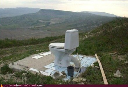 wtf-pics-scenic-potty.jpg