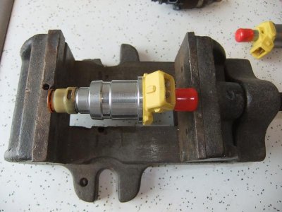 Injectors 004 sm.jpg