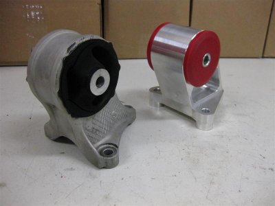 Front Motor Mount 5-16-2011 014 (Large).jpg