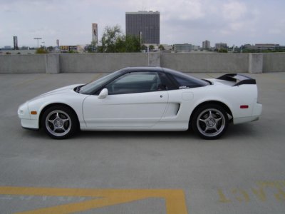 nsx white r susp side 1.jpg