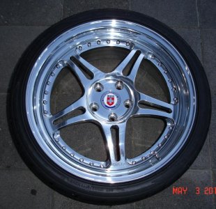 Rear HRE 547 S-Drive 275-30-19.jpg