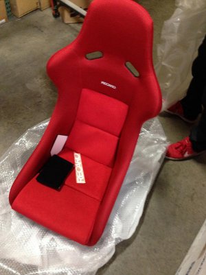 recaro3.jpg