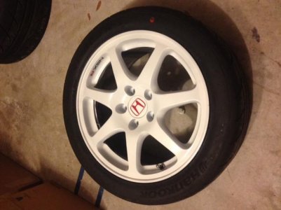 oemwheelwhiteplasti3.jpg