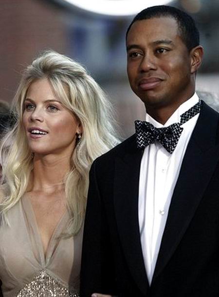 Tiger-Woods-Elin-Nordegren.jpg