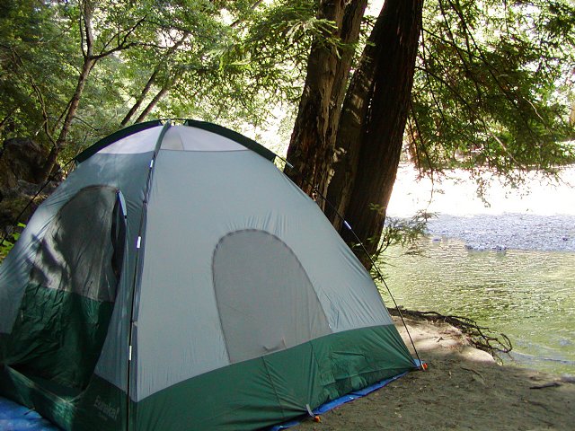 Tent-m.jpg