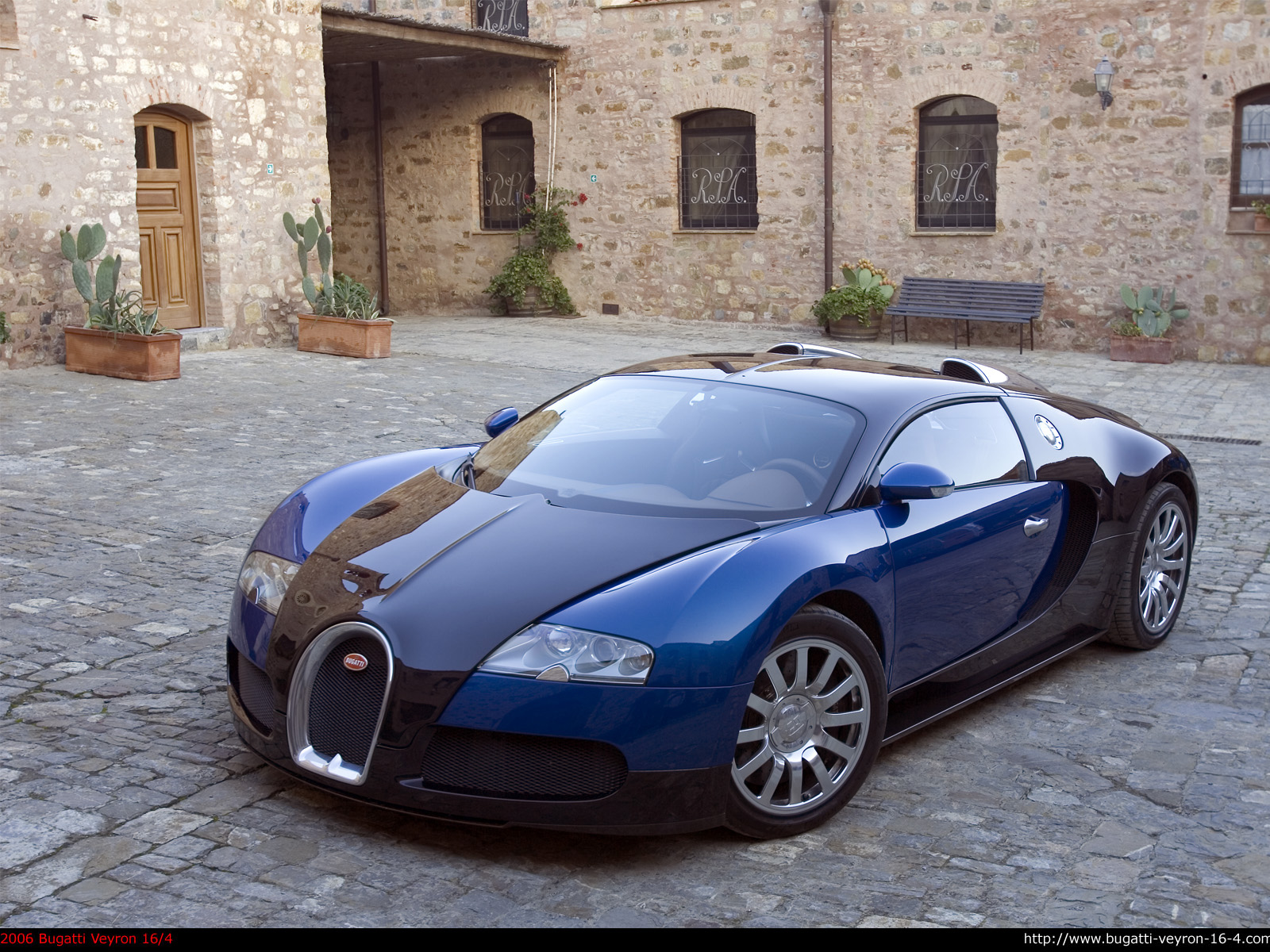 BUGATTI-VEYRON-2.jpg