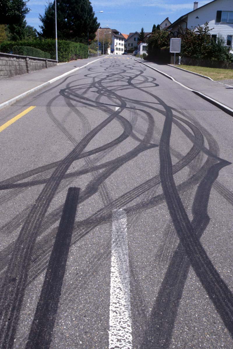 skid-marks-302.jpg