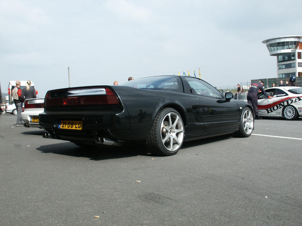 Black%20NSX%20with%20Yokohama%20Advan%20AVS%20Model%207%20--%2017%20and%2018's.jpg