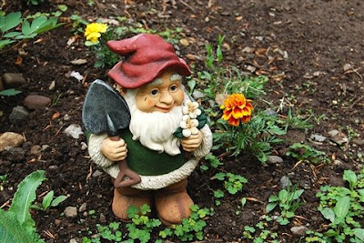 garden+gnome+at+college.jpg