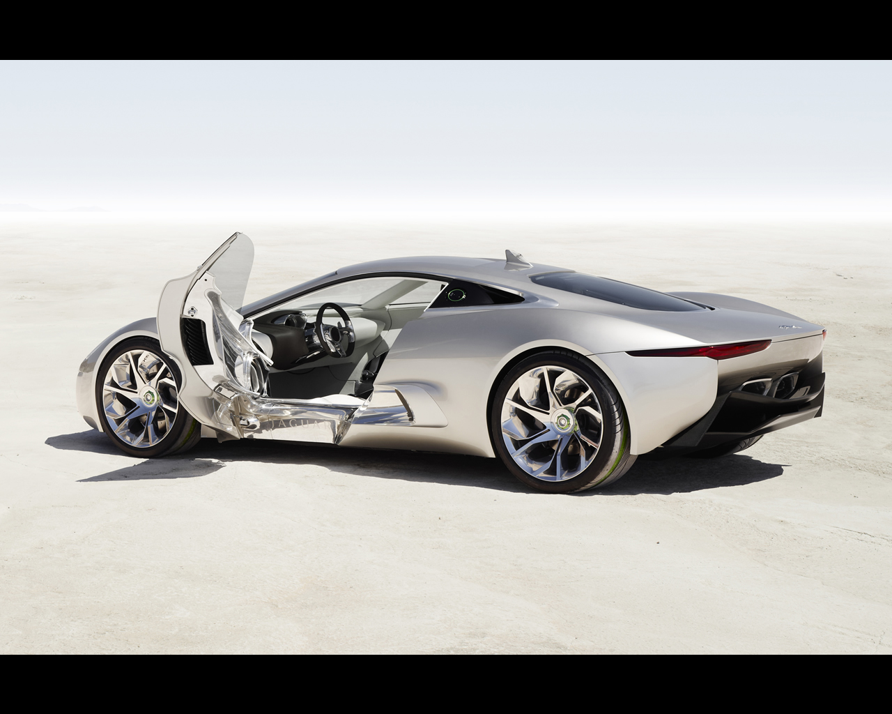 Jaguar-CX-75-concept-2010-4.jpg