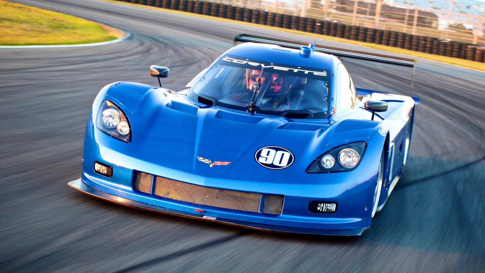 Corvette+DP+on+track+at+Daytona.jpg