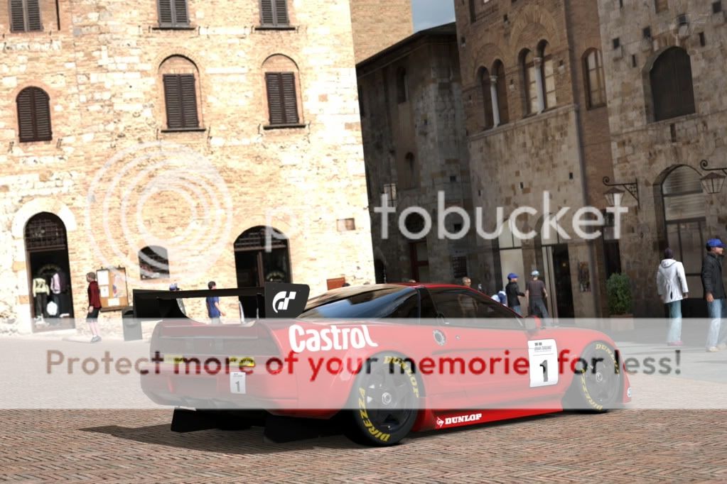 SanGimignano-TownSquare.jpg